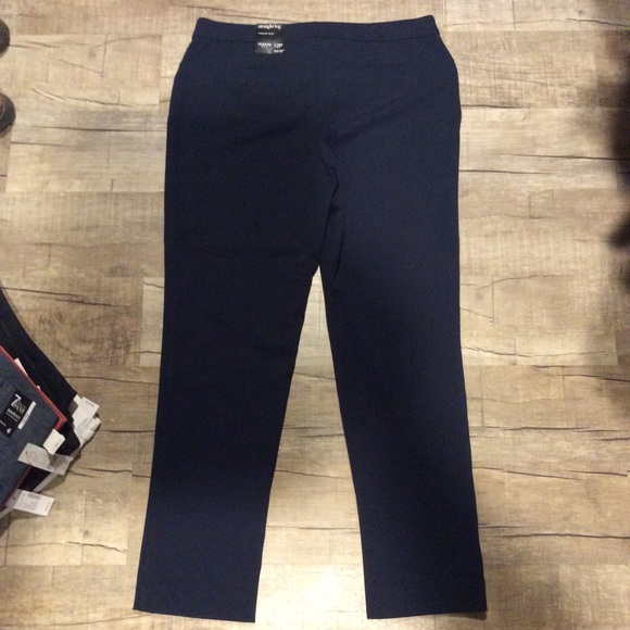 ALFANI NWT Modern Navy size 12P Straight leg pants - Picture 5 of 7